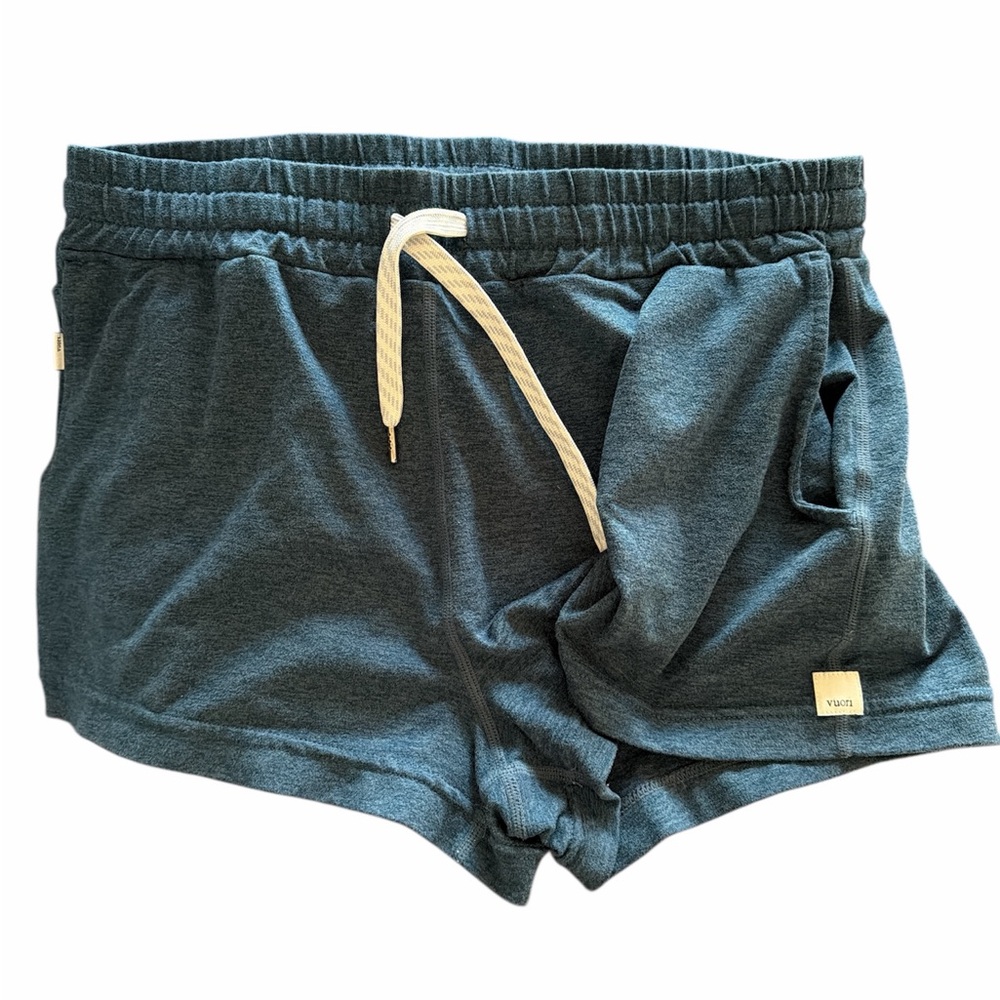 Vuori Women’s performance Lounge Shorts. Medium.